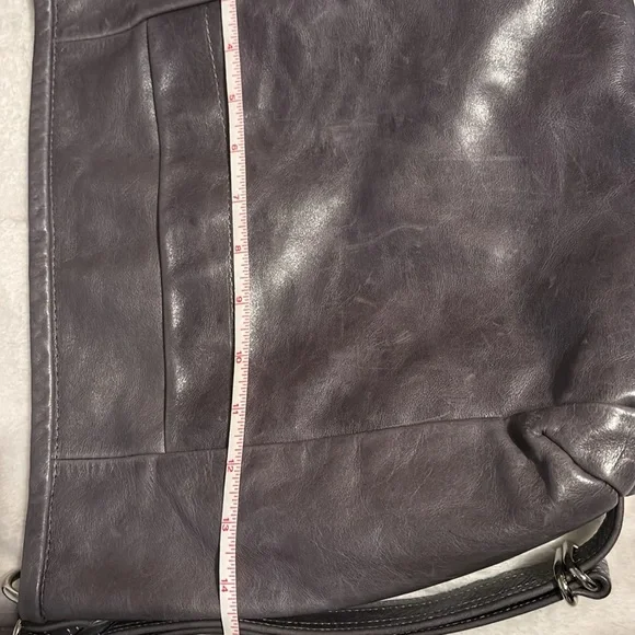 Elegant gray rough and tumble Leather Shoulder Bag Hartley in concord - Picture 8 of 11